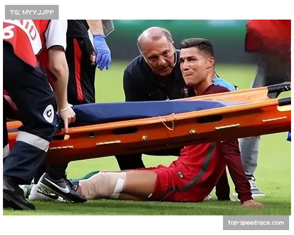 C罗伤愈复出通过医疗检查,重返利雅得胜利训练备战世界杯